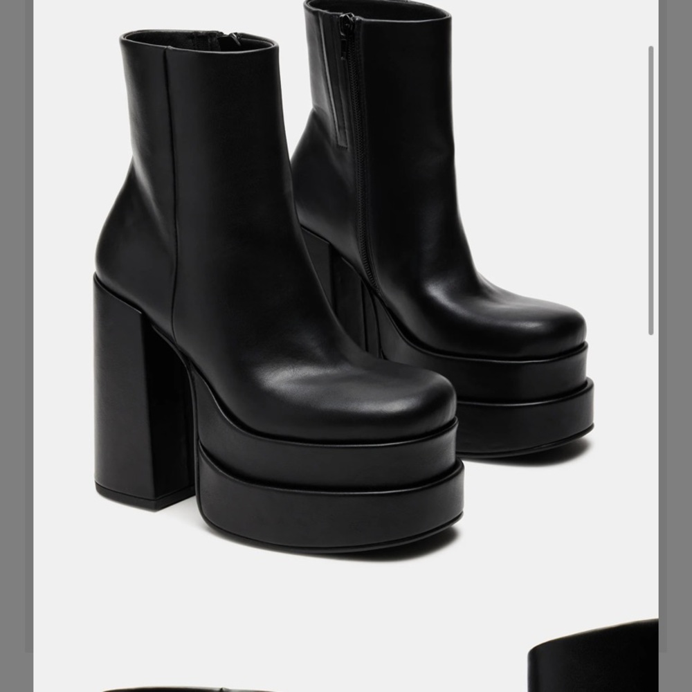 Steve Madden platform cobra boots